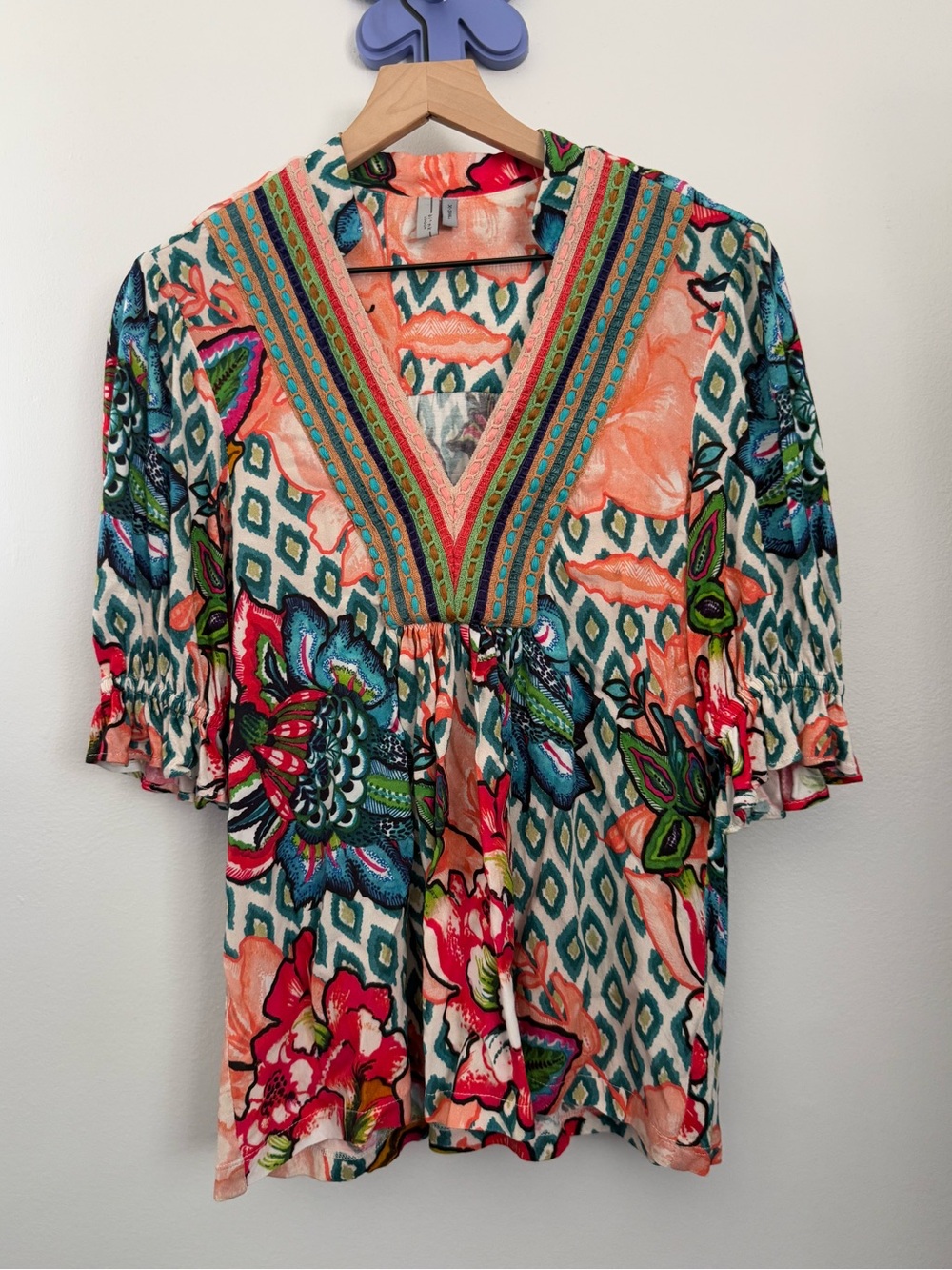Anthropologie Blank London XS Stephanie Top Colorful Floral V Neck Flowy Boho